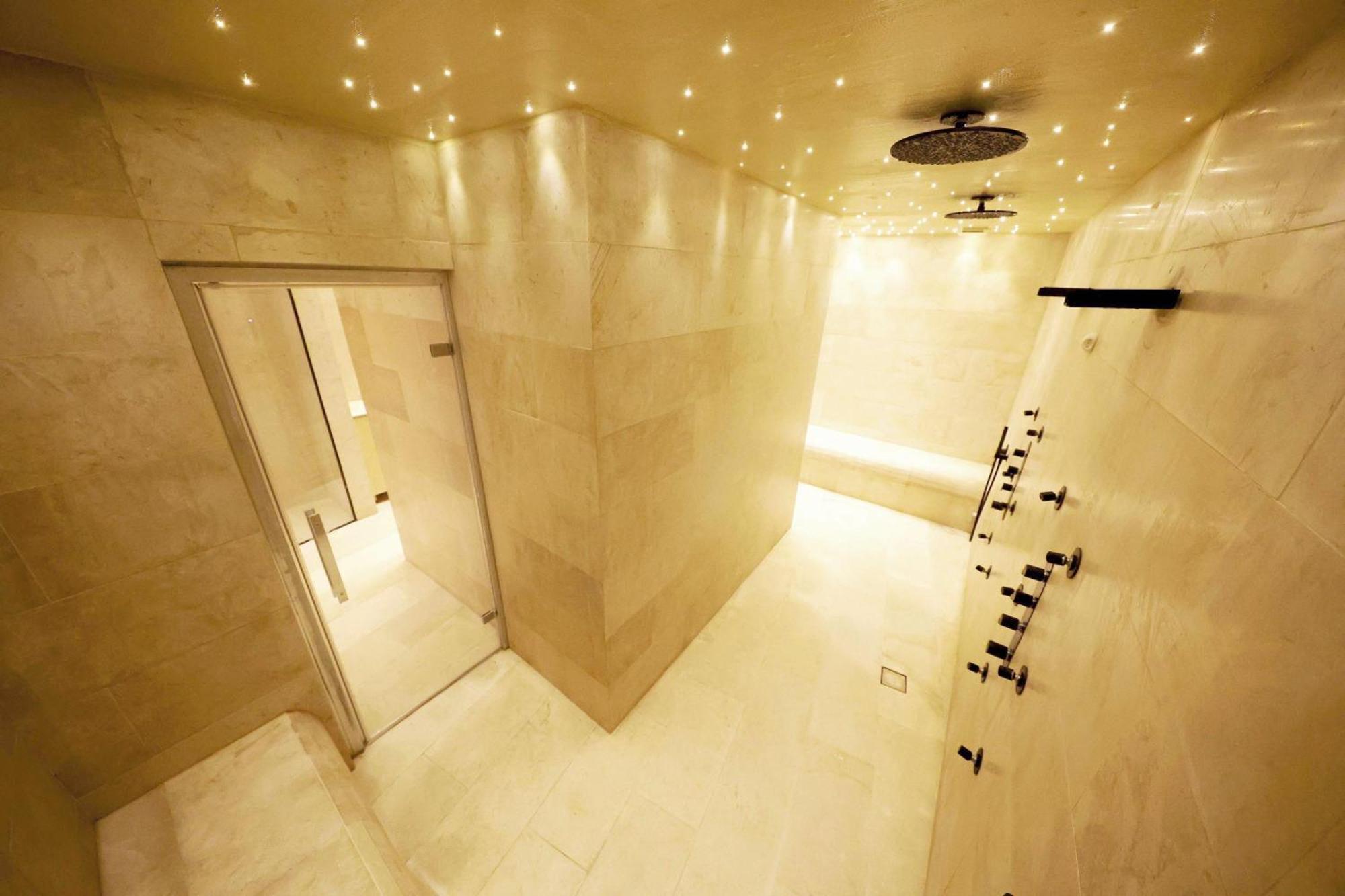 Hotel Casa Nostra Boutique & 3*